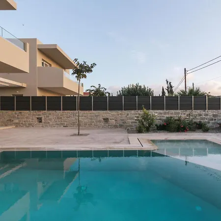Luna With Swimming Pool In Villa Pitsidia